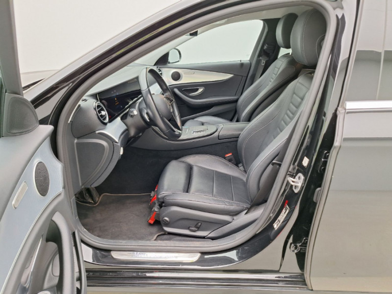 Photo 5 de l'offre de MERCEDES-BENZ CLASSE E SW IV 200 D 160 9G-Tronic CUIR Camera Hayon EL. Attel. à 31950€ chez Mérignac auto