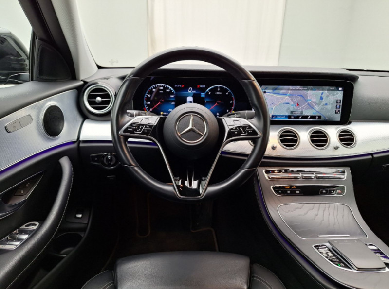 Photo 4 de l'offre de MERCEDES-BENZ CLASSE E SW IV 200 D 160 9G-Tronic CUIR Camera Hayon EL. Attel. à 31950€ chez Mérignac auto