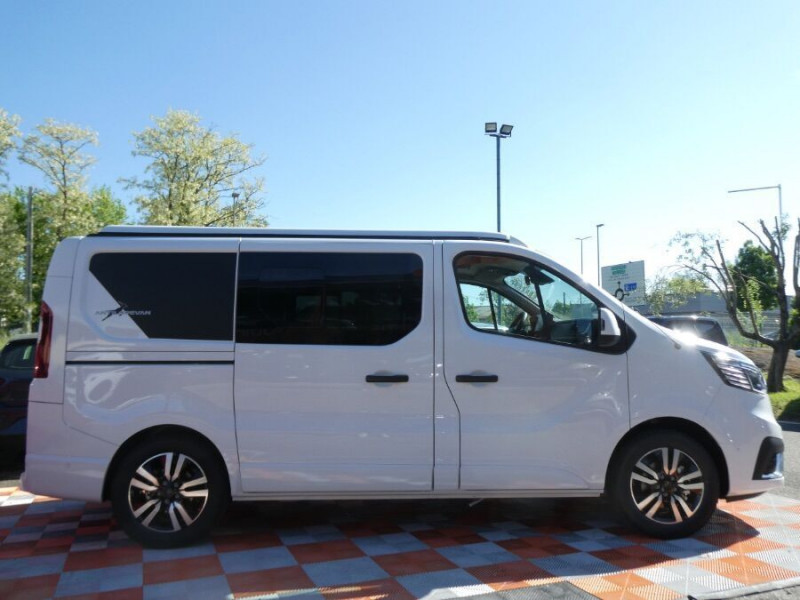 Photo 3 de l'offre de RENAULT TRAFIC VAN ANTILOPE VAN Aménagé FLEX 5 2.0 DCi 150 EAG9 L1 5PL Attel+Pte Vélo Tout Equipé à 64450€ chez Mérignac auto