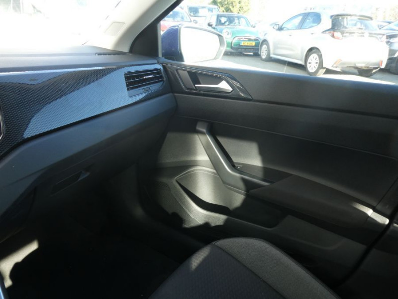 Photo 29 de l'offre de VOLKSWAGEN POLO VI 1.0 TSI 95 LIFE CarPlay Camera Radars JA à 18970€ chez Mérignac auto