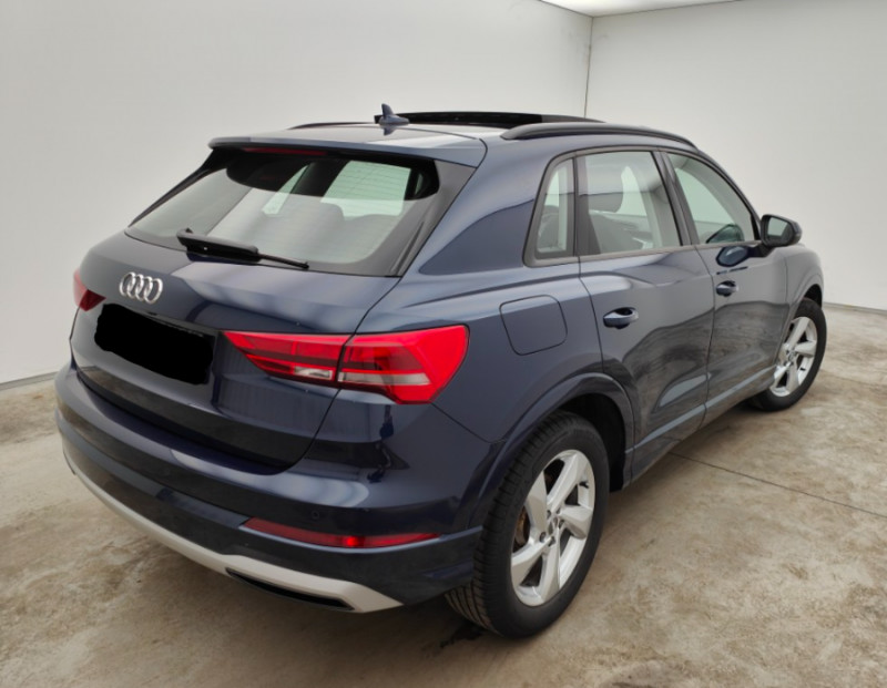 Photo 3 de l'offre de AUDI Q3 35 TFSI 150 2WD S tronic 7 PACK CUIR TOE Hayon EL. Camera à 28490€ chez Mérignac auto