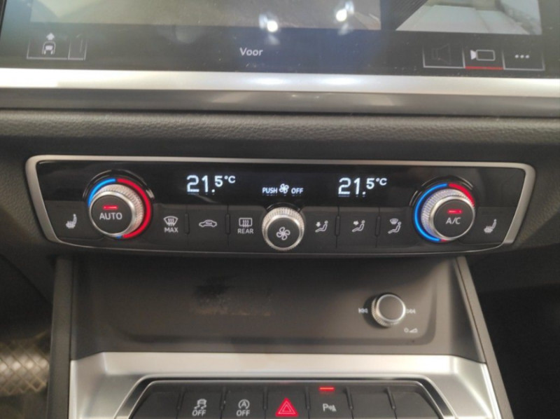 Photo 12 de l'offre de AUDI Q3 35 TFSI 150 2WD S tronic 7 PACK CUIR TOE Hayon EL. Camera à 28490€ chez Mérignac auto