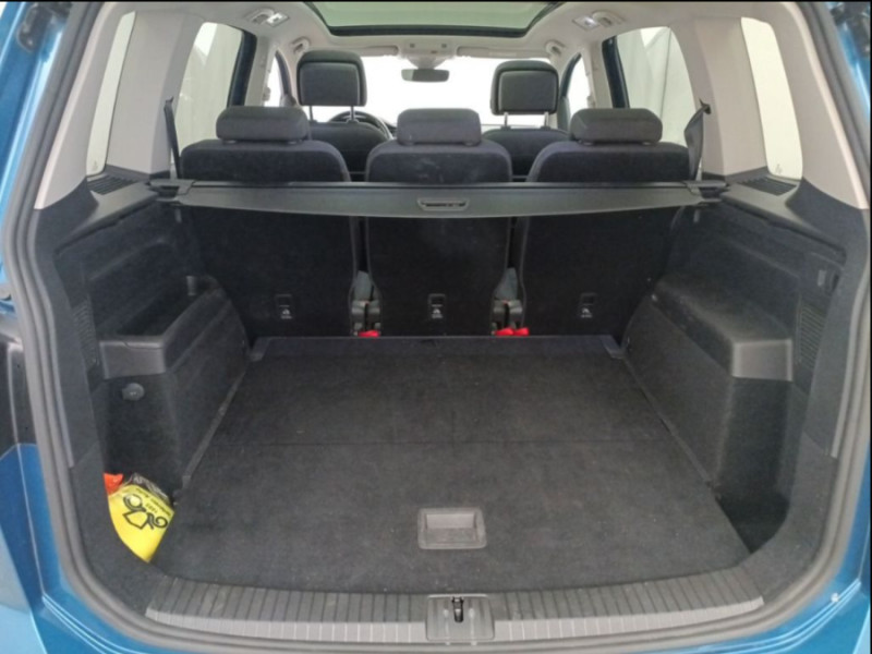 Photo 7 de l'offre de VOLKSWAGEN TOURAN III 1.5 TSI 150 DSG CARAT HIGHLINE TOE Hayon Elec. Key Less Camera SC 5PL à 28950€ chez Mérignac auto