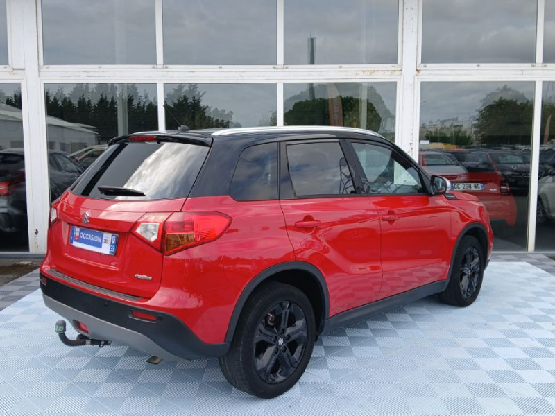 Photo 11 de l'offre de SUZUKI VITARA 1.4 BoosterJet 140 BVA6 S ALLGRIP 4WD GPS Camera Key Less Attel. à 17450€ chez Mérignac auto