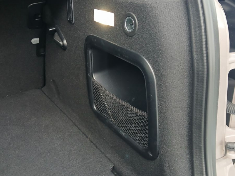 Photo 39 de l'offre de MINI CLUBMAN III 1.5 136 BVA COOPER KnightsBridge TOE GPS LED CarPlay Camera JA18 HUD SC à 26950€ chez Mérignac auto