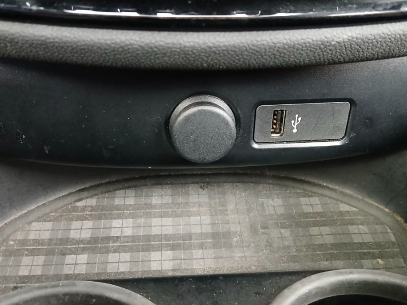 Photo 34 de l'offre de MINI CLUBMAN III 1.5 136 BVA COOPER KnightsBridge TOE GPS LED CarPlay Camera JA18 HUD SC à 26950€ chez Mérignac auto