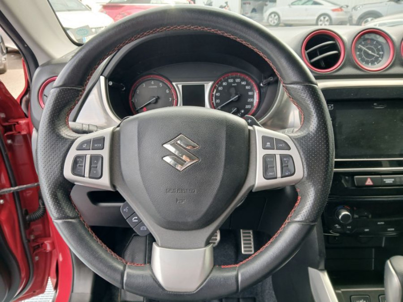Photo 16 de l'offre de SUZUKI VITARA 1.4 BoosterJet 140 BVA6 S ALLGRIP 4WD GPS Camera Key Less Attel. à 17450€ chez Mérignac auto