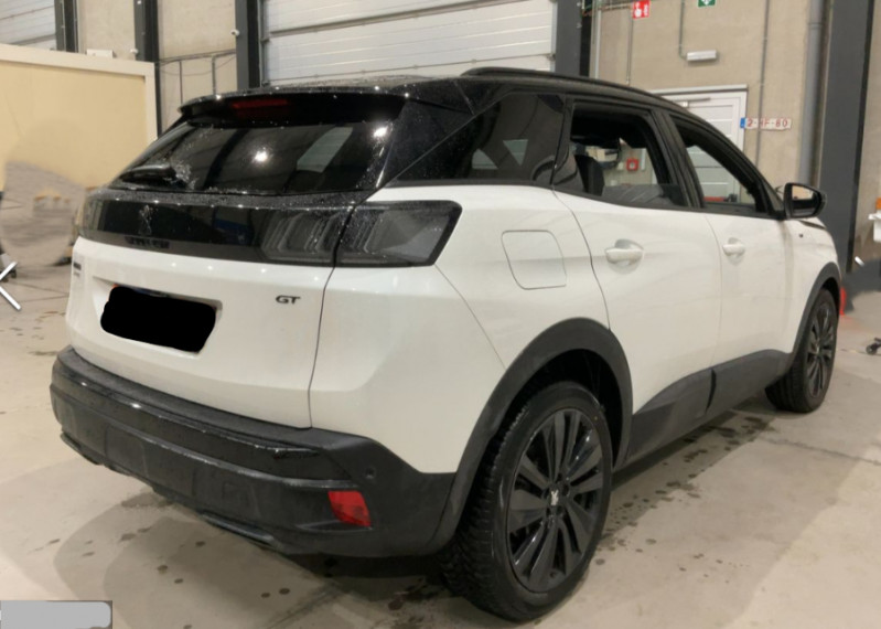 Photo 2 de l'offre de PEUGEOT 3008 II (2) 1.5 BlueHDi 130 EAT8 GT Black Pack JA19 1ère Main à 29950€ chez Mérignac auto