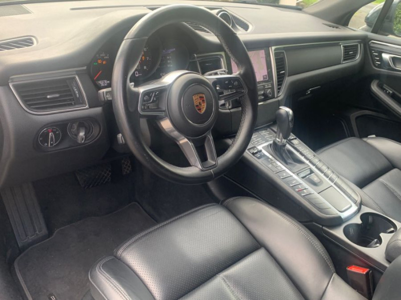 Photo 4 de l'offre de PORSCHE MACAN II 2.0 252 PDK TOE JA20 Camera Bose 1ère Main à 53900€ chez Mérignac auto