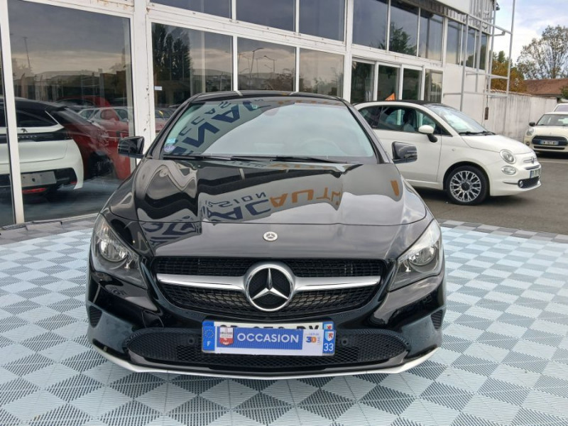Photo 8 de l'offre de MERCEDES-BENZ CLA SHOOTING BRAKE 180 122cv BVM6 PACK GPS JA18 Radars Privacy Glass à 18950€ chez Mérignac auto