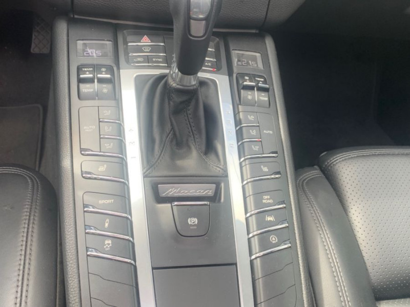 Photo 12 de l'offre de PORSCHE MACAN II 2.0 252 PDK TOE JA20 Camera Bose 1ère Main à 53900€ chez Mérignac auto