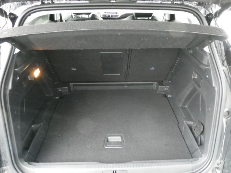 Photo 15 de l'offre de PEUGEOT 3008 II 1.5 BlueHDI 130 EAT8 ALLURE PACK SC ACC Hayon EL. à 22450€ chez Mérignac auto