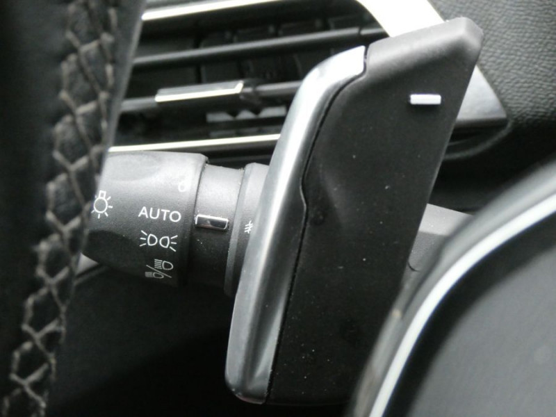 Photo 29 de l'offre de PEUGEOT 3008 II 1.5 BlueHDI 130 EAT8 ALLURE PACK SC ACC Hayon EL. à 22450€ chez Mérignac auto