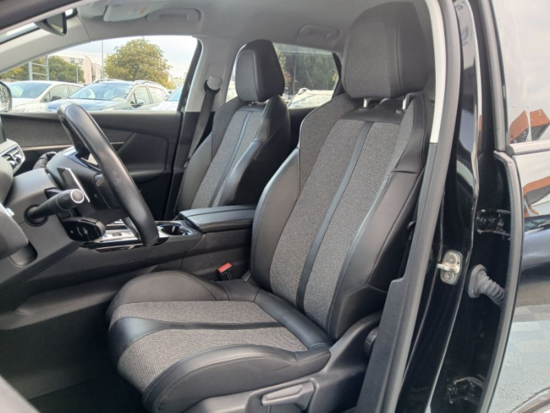 Photo 4 de l'offre de PEUGEOT 3008 II 1.5 BlueHDI 130 EAT8 ALLURE PACK SC ACC Hayon EL. à 22450€ chez Mérignac auto