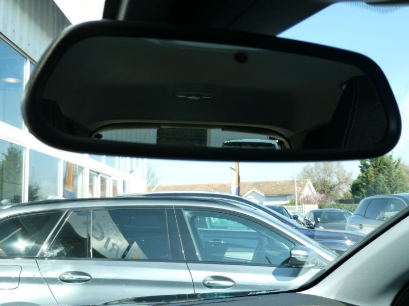 Photo 33 de l'offre de PEUGEOT 3008 II (2) 1.5 BlueHDi 130 EAT8 ALLURE PACK Hayon EL. ACC SC Barres à 23950€ chez Mérignac auto