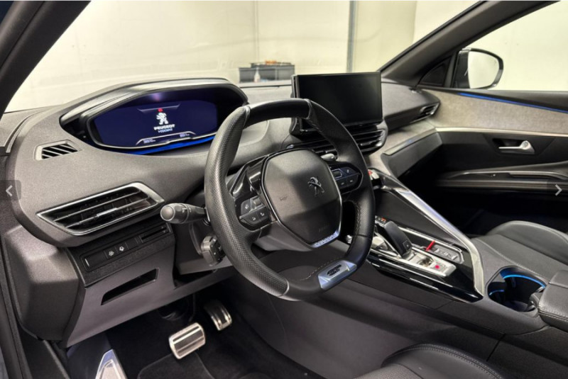 Photo 5 de l'offre de PEUGEOT 3008 II (2) 1.5 BlueHDi 130 EAT8 GT à 27890€ chez Mérignac auto