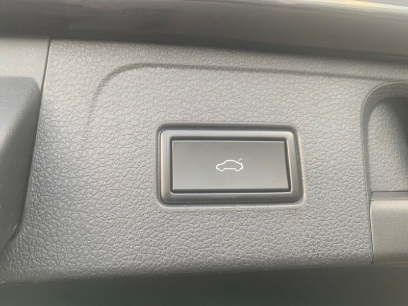 Photo 7 de l'offre de VOLKSWAGEN PASSAT SW VIII 1.6 TDI 120 DSG7 STYLE BUSINESS GPS Radars ACC Hayon EL. 1ère Main à 22950€ chez Mérignac auto