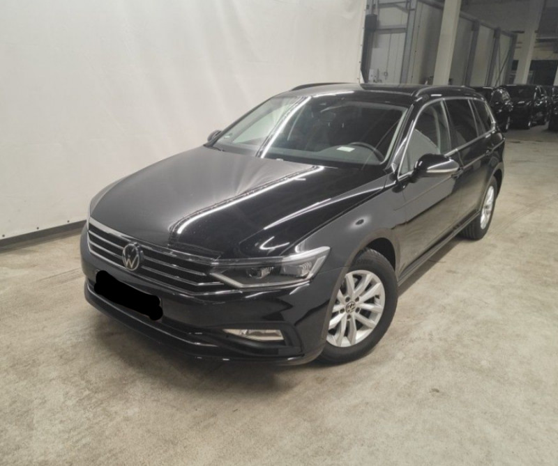 Photo 1 de l'offre de VOLKSWAGEN PASSAT SW VIII 2.0 TDI 150 DSG7 STYLE BUSINESS GPS Radars ACC Hayon EL. 1ère Main à 28980€ chez Mérignac auto