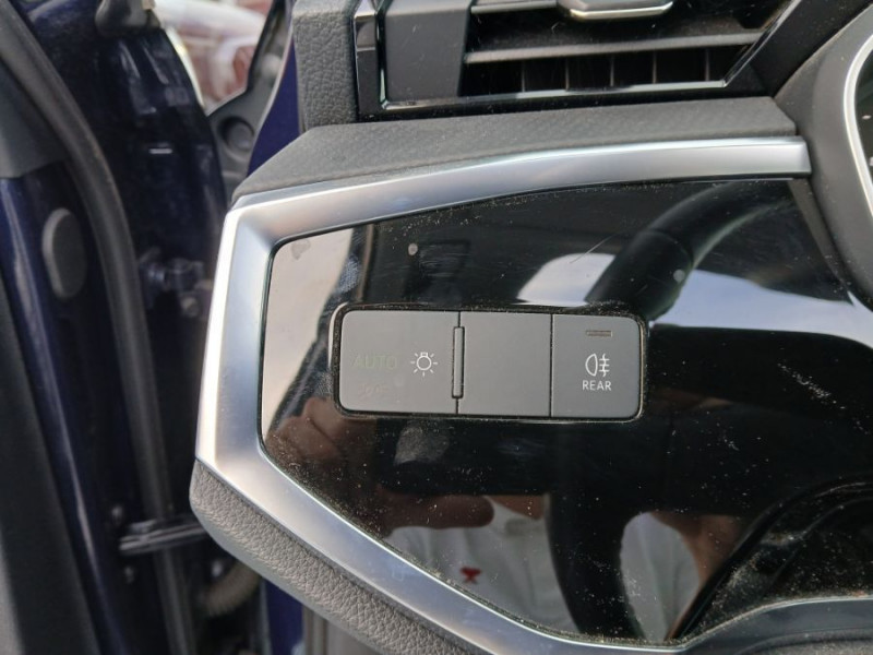 Photo 30 de l'offre de AUDI Q3 35 TFSI 150 2WD S tronic 7 PACK CUIR TOE Hayon EL. 1ère Main à 28490€ chez Mérignac auto