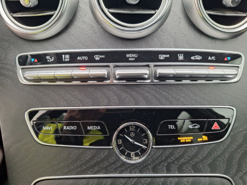 Photo 9 de l'offre de MERCEDES-BENZ CLASSE C SW IV 300 DE 306cv 9G-Tronic Hybride Rech. AMG LINE Attel. à 34950€ chez Mérignac auto