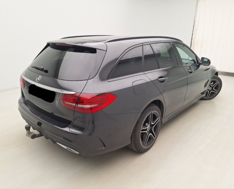 Photo 3 de l'offre de MERCEDES-BENZ CLASSE C SW IV 300 DE 306cv 9G-Tronic Hybride Rech. AMG LINE Attel. à 34950€ chez Mérignac auto