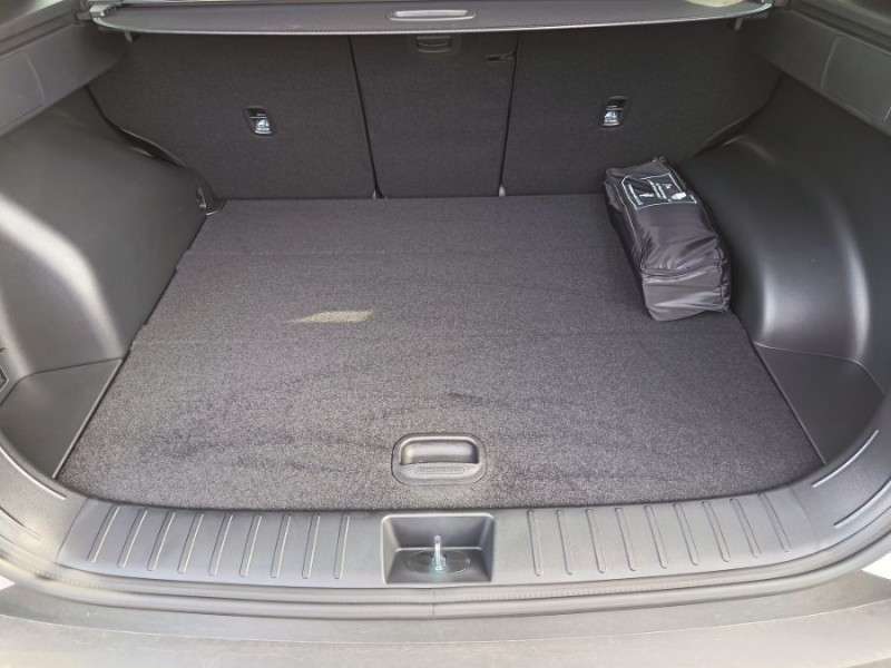 Photo 11 de l'offre de HYUNDAI TUCSON IV (2) 1.6 T-GDI 215 HYBRID BVA6 2WD STYLE PACK CREATIVE à 33870€ chez Mérignac auto