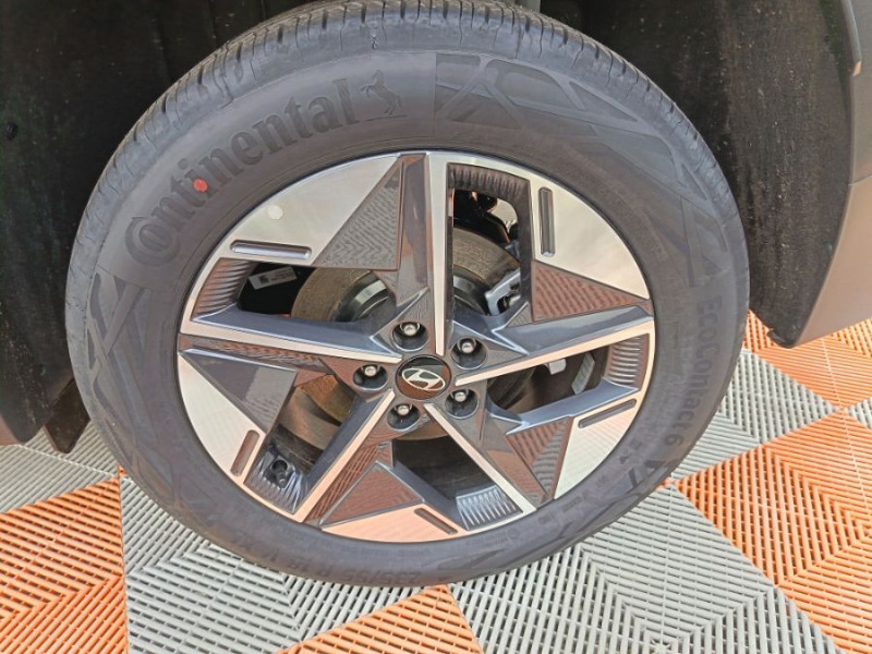 Photo 10 de l'offre de HYUNDAI TUCSON IV (2) 1.6 T-GDI 215 HYBRID BVA6 2WD STYLE PACK CREATIVE à 33870€ chez Mérignac auto