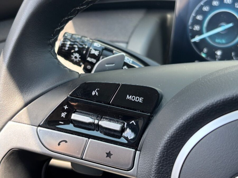 Photo 29 de l'offre de HYUNDAI TUCSON IV 1.6 CRDI 136 DCT-7 HYBRID 48V 2WD GPS BVA avec Boutons à 28490€ chez Mérignac auto