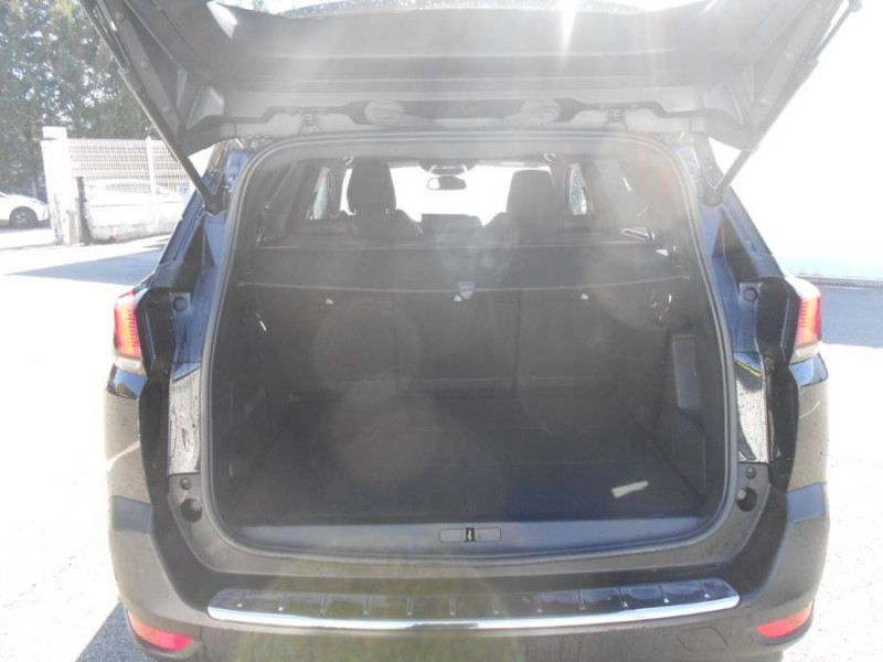 Photo 8 de l'offre de PEUGEOT 5008 II 1.5 BlueHDi 130 EAT8 ALLURE PACK 1ère Main à 30890€ chez Mérignac auto