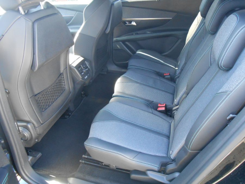 Photo 6 de l'offre de PEUGEOT 5008 II 1.5 BlueHDi 130 EAT8 ALLURE PACK 1ère Main à 30890€ chez Mérignac auto