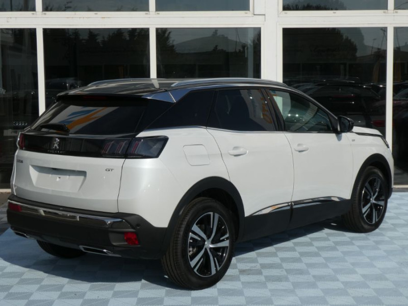 Photo 3 de l'offre de PEUGEOT 3008 II (2) 1.5 BlueHDi 130 EAT8 GT Alcantara TOE Hayon EL. 1ère Main à 27450€ chez Mérignac auto