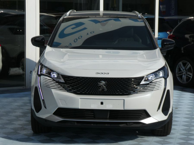 Photo 9 de l'offre de PEUGEOT 3008 II (2) 1.5 BlueHDi 130 EAT8 GT Alcantara TOE Hayon EL. 1ère Main à 27450€ chez Mérignac auto
