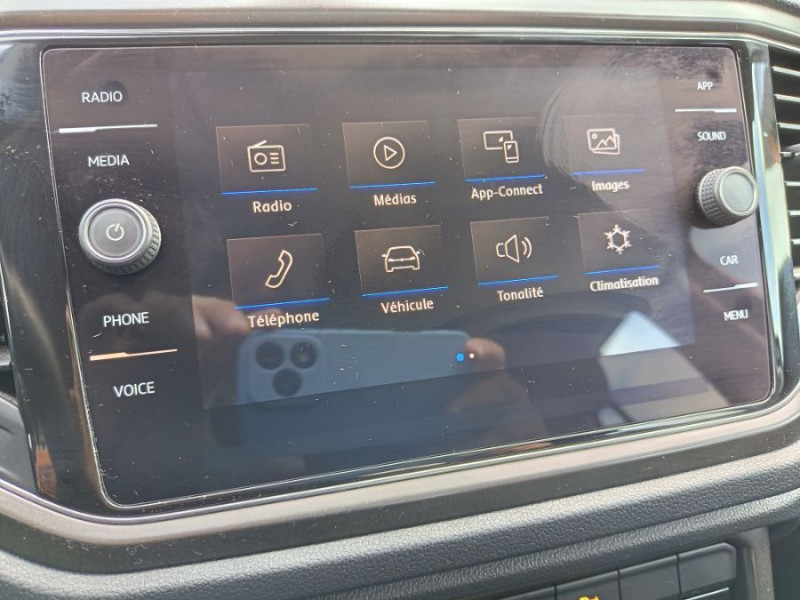 Photo 26 de l'offre de VOLKSWAGEN T-ROC 1.0 TSI 115 BVM6 LOUNGE Business Camera ACC CarPlay à 18950€ chez Mérignac auto