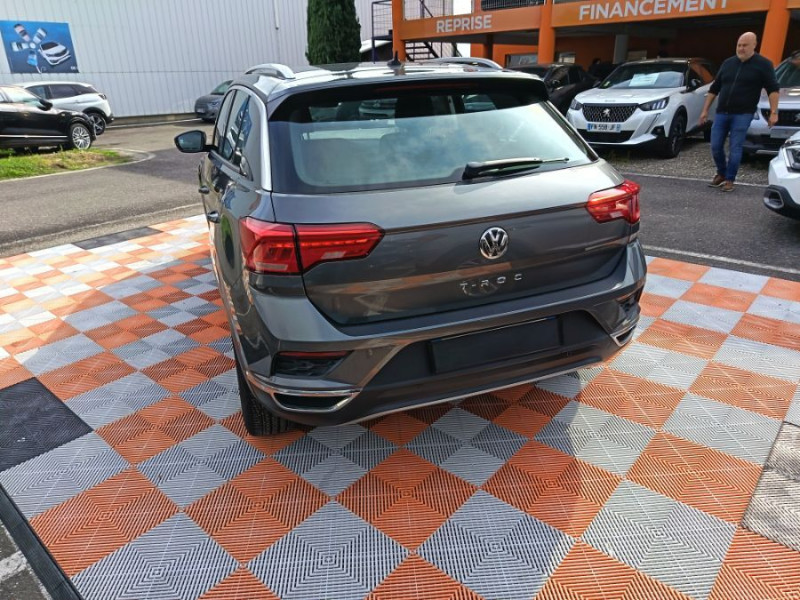 Photo 11 de l'offre de VOLKSWAGEN T-ROC 1.0 TSI 115 BVM6 LOUNGE Business Camera ACC CarPlay à 18950€ chez Mérignac auto