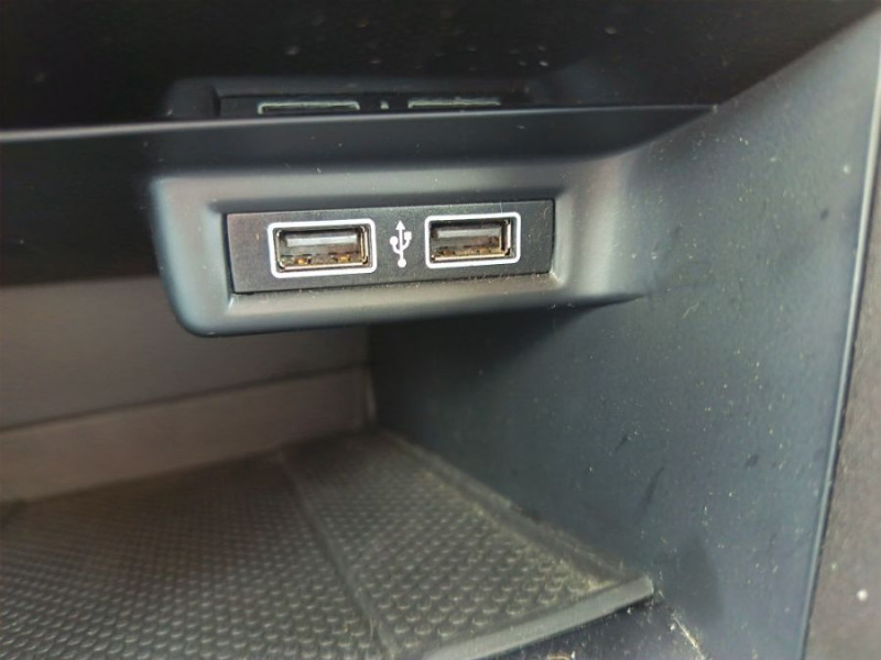 Photo 37 de l'offre de VOLKSWAGEN T-ROC 1.0 TSI 115 BVM6 LOUNGE Business Camera ACC CarPlay à 18950€ chez Mérignac auto