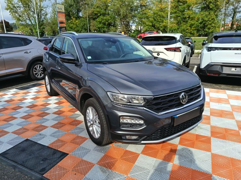 Photo 2 de l'offre de VOLKSWAGEN T-ROC 1.0 TSI 115 BVM6 LOUNGE Business Camera ACC CarPlay à 18950€ chez Mérignac auto