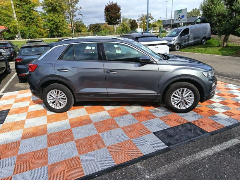 Photo 9 de l'offre de VOLKSWAGEN T-ROC 1.0 TSI 115 BVM6 LOUNGE Business Camera ACC CarPlay à 18950€ chez Mérignac auto