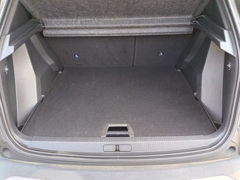 Photo 14 de l'offre de PEUGEOT 2008 II 1.2 PureTech 130 BVM6 GT LINE GPS Camera à 13450€ chez Mérignac auto