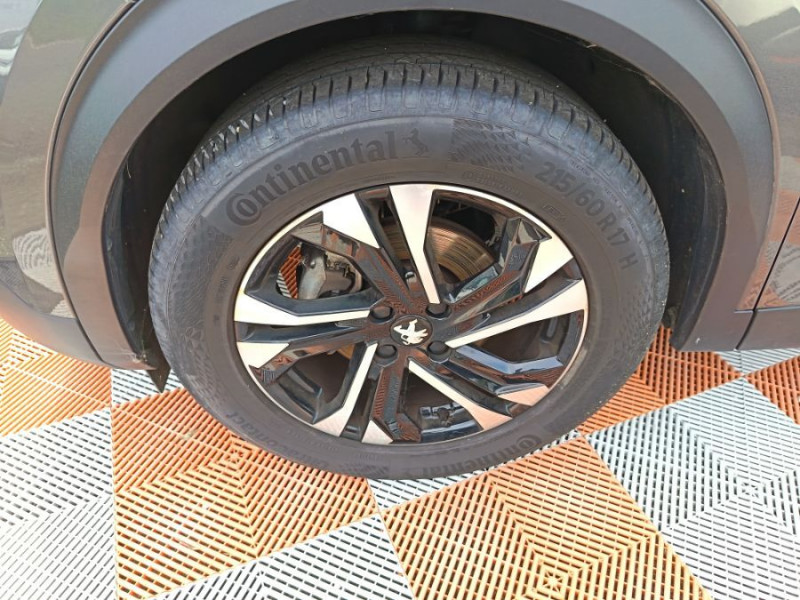 Photo 16 de l'offre de PEUGEOT 2008 II 1.2 PureTech 130 BVM6 GT LINE GPS Camera à 13450€ chez Mérignac auto