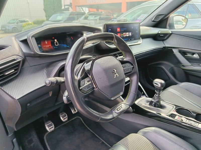 Photo 6 de l'offre de PEUGEOT 2008 II 1.2 PureTech 130 BVM6 GT LINE GPS Camera à 13450€ chez Mérignac auto
