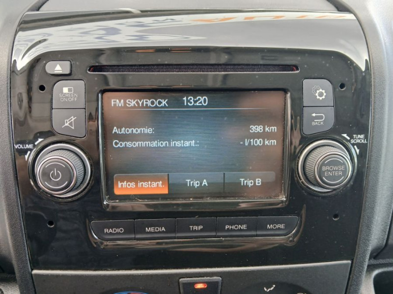 Photo 26 de l'offre de CITROEN JUMPER 35 L2H2 2.0 BlueHDi 130 BVM6 3T5 CLUB Camera 2AirBags 17900HT à 17900€ chez Mérignac auto