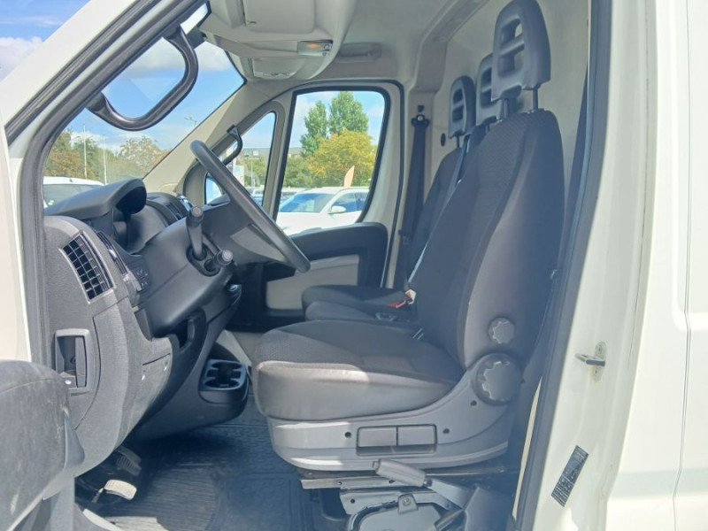 Photo 14 de l'offre de CITROEN JUMPER 35 L2H2 2.0 BlueHDi 130 BVM6 3T5 CLUB Camera 2AirBags 17900HT à 17900€ chez Mérignac auto