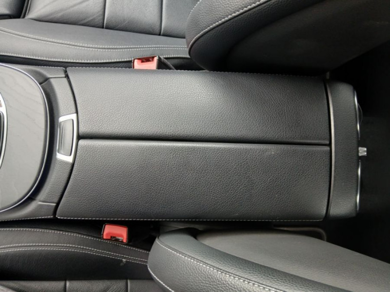 Photo 29 de l'offre de MERCEDES-BENZ CLASSE E SW IV 200 D 160cv 9G-Tronic CUIR Camera Hayon EL. Attel. à 31950€ chez Mérignac auto