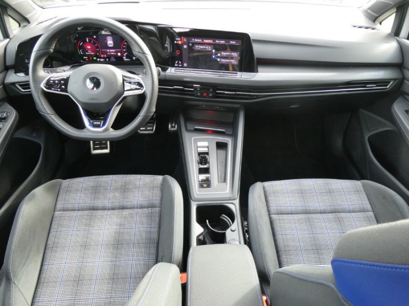Photo 5 de l'offre de VOLKSWAGEN GOLF VIII 1.4 HYBRID 245 GTE GPS ACC SC AB.10LED 1ère Main à 28950€ chez Mérignac auto
