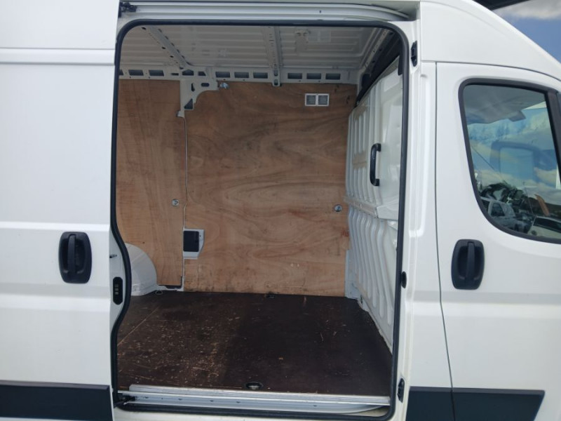 Photo 13 de l'offre de CITROEN JUMPER 35 L2H2 2.0 BlueHDi 130 BVM6 3T5 CLUB Camera 2AirBags 17900HT à 17900€ chez Mérignac auto