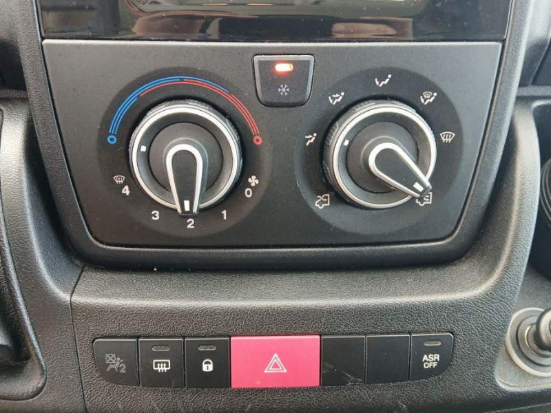 Photo 28 de l'offre de CITROEN JUMPER 35 L2H2 2.0 BlueHDi 130 BVM6 3T5 CLUB Camera 2AirBags 17900HT à 17900€ chez Mérignac auto