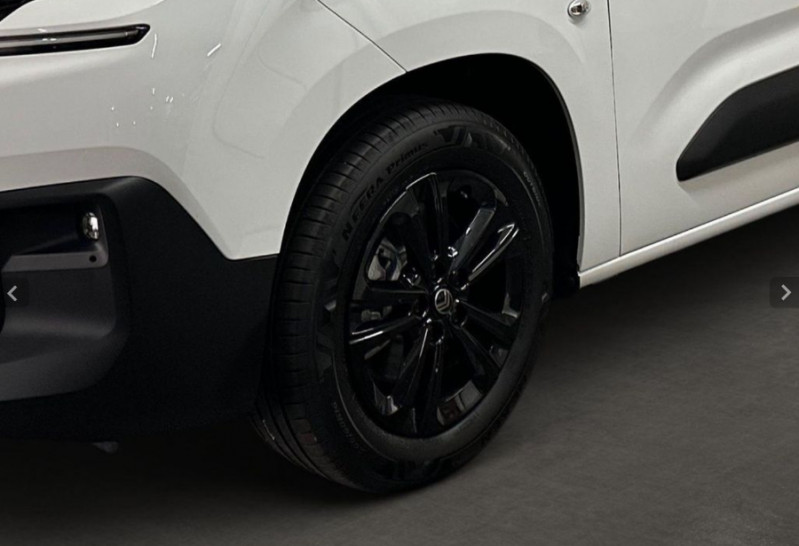 Photo 10 de l'offre de CITROEN BERLINGO 1.5 BlueHDi 130 EAT8 N1 MAX Camera Induction à 27450€ chez Mérignac auto