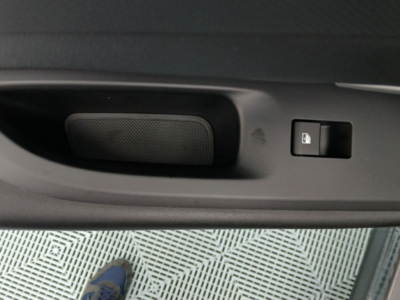 Photo 37 de l'offre de HYUNDAI TUCSON IV (2) 1.6 T-GDI 215 HYBRID BVA6 2WD STYLE PACK CREATIVE à 33870€ chez Mérignac auto