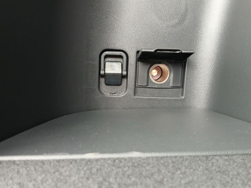 Photo 39 de l'offre de HYUNDAI TUCSON IV (2) 1.6 T-GDI 215 HYBRID BVA6 2WD STYLE PACK CREATIVE à 33870€ chez Mérignac auto