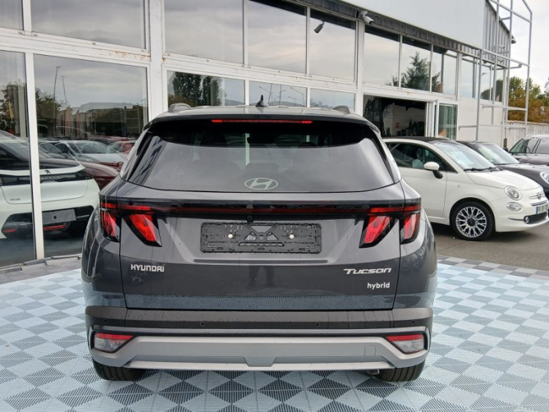 Photo 11 de l'offre de HYUNDAI TUCSON IV (2) 1.6 T-GDI 215 HYBRID BVA6 2WD STYLE PACK CREATIVE à 33870€ chez Mérignac auto
